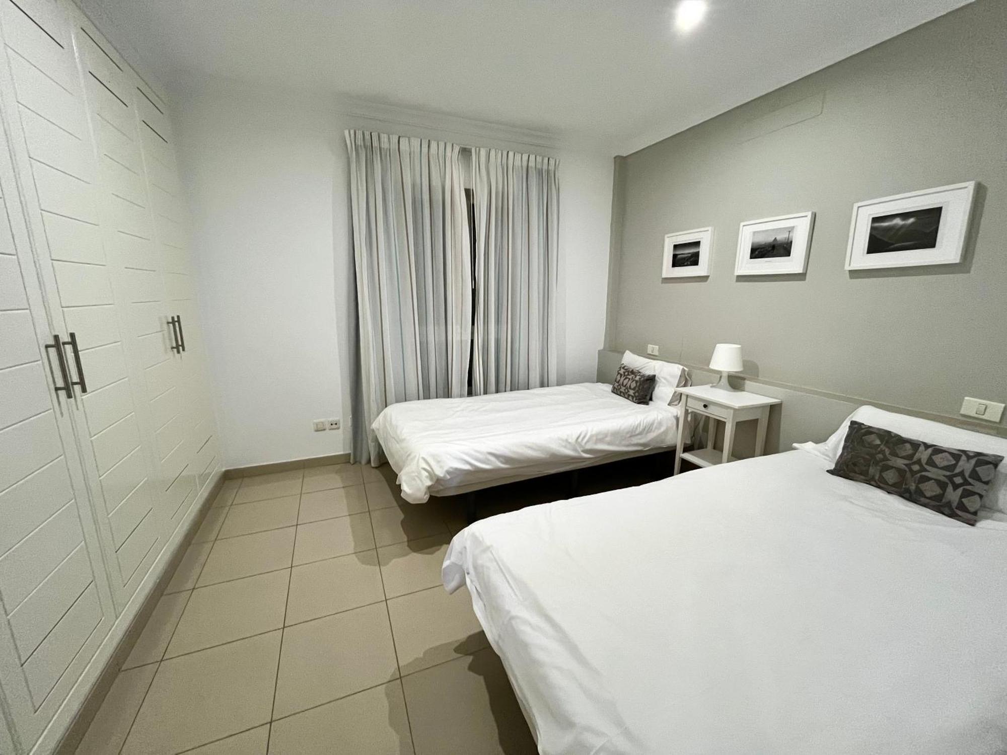 Costa Azul - 2b Apartment